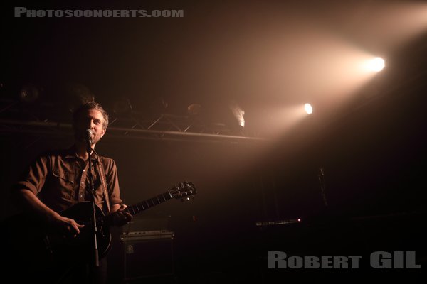 GREAT LAKE SWIMMERS - 2023-12-04 - PARIS - La Boule Noire - Anthony M. Dekker